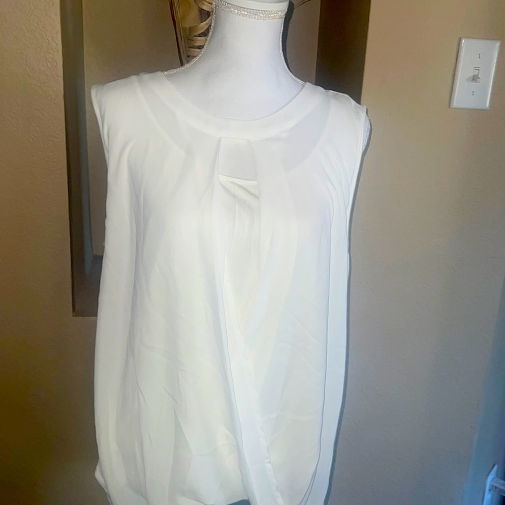 Sleeveless blouse